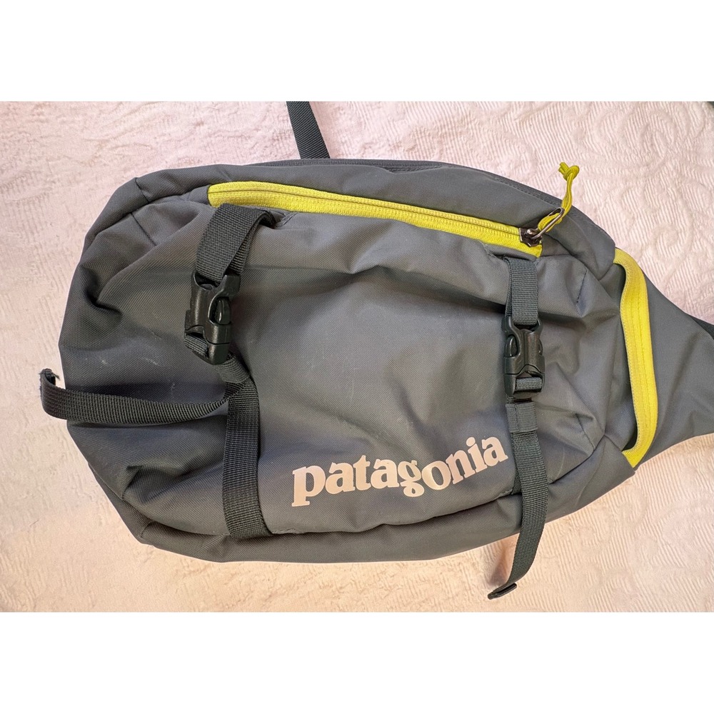 Patagonia Atom Sling 8L Forge Grey Yellow Crossbody Shoulder Bag 48261 - Picture 2 of 7